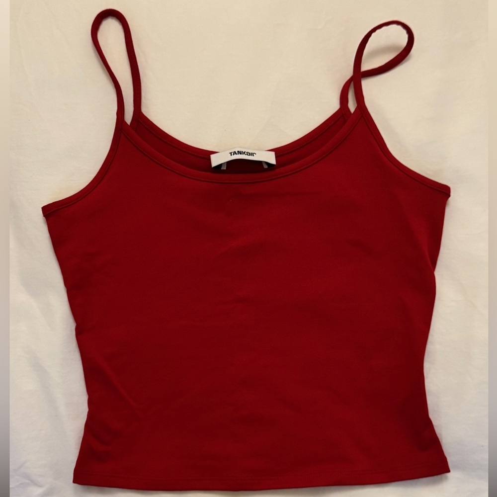 TANK AIR | studio tank in cherry.